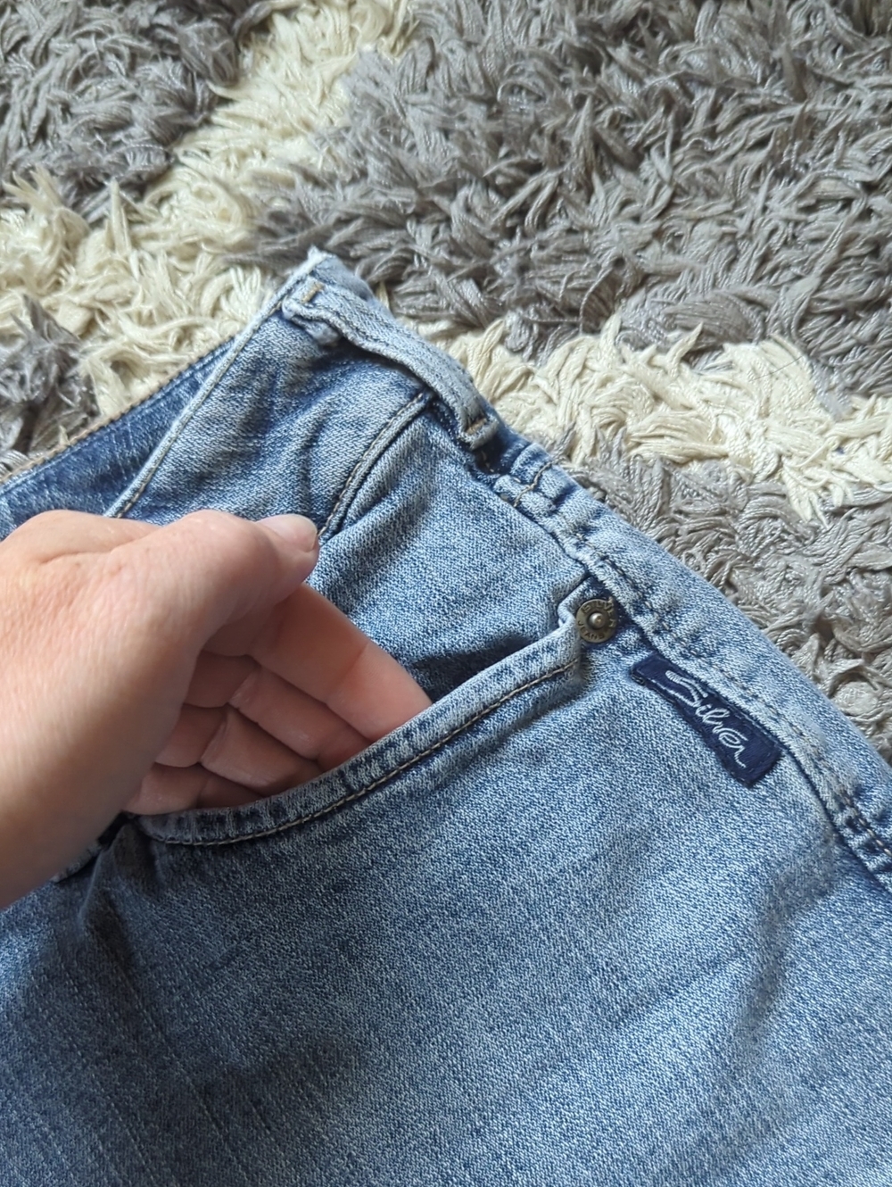 Silver Jeans Light Blue Denim Women’s Shorts Size 32" - Picture 3 of 9